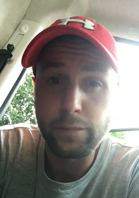 Robert из Кракова, ищу на сайте знакомства на одну ночь