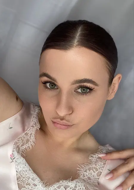 Алина из Минска, ищу на сайте общение