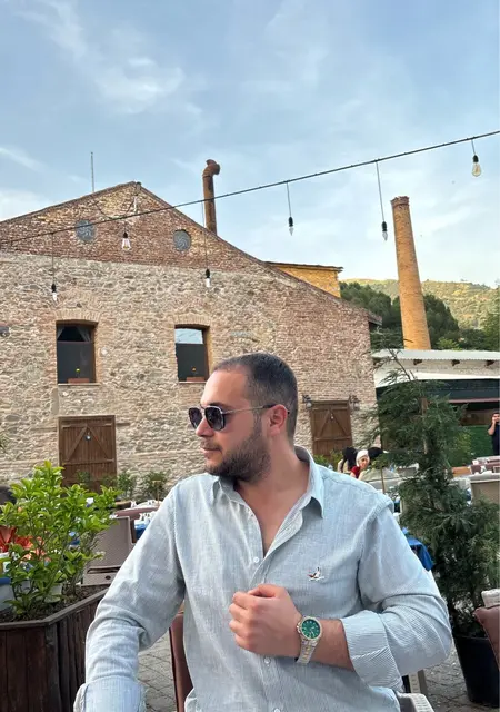 Doan из Измира, ищу на сайте знакомства без обязательств