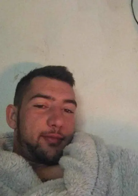 Viktor из Брно, мне 25, познакомлюсь для постоянных отношений