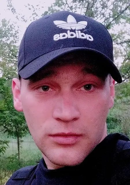 Данил Швачка з Kadiivka, мені 26 років, познайомлюсь без зобов'язань