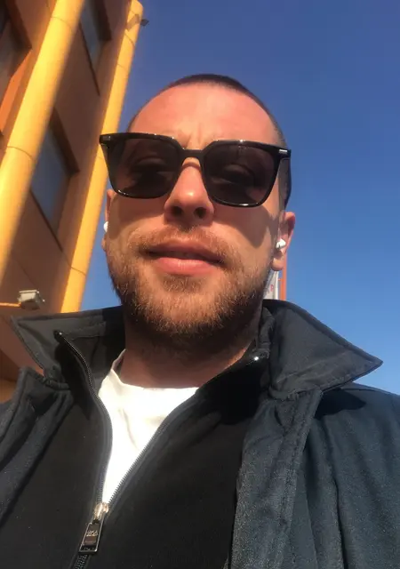 Alex из Амстердама, ищу на сайте приятное времяпровождение