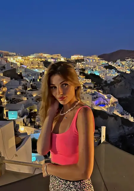 Я Валентина, 30, из Киева, ищу знакомство для совместных путешествий