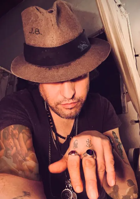 Warren Blake из Турина, мне 41, познакомлюсь для общения