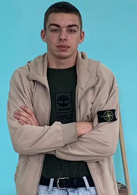 Я Максим, 20 років з Донецька, шукаю знайомство для вірт