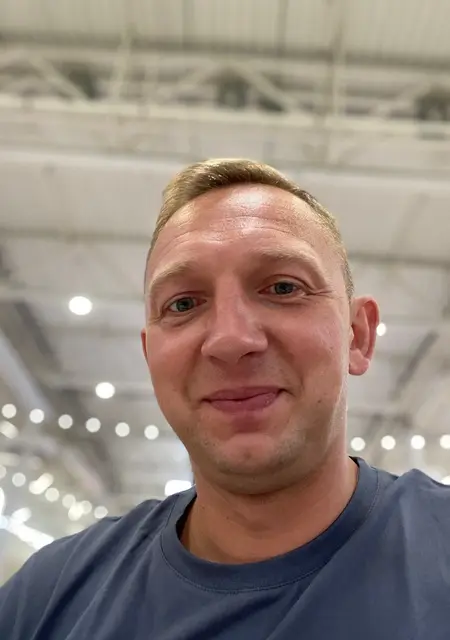 Я Алексей, 38, из Франкфурта-на-майне, ищу знакомства без обязательств