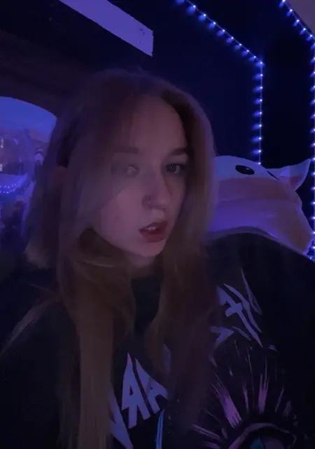 Kira из Мёнхенгладбов, ищу на сайте вирта