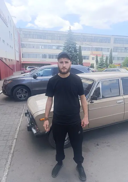 Maksim з Новопскова, мені 24 років, познайомлюсь на одну ніч