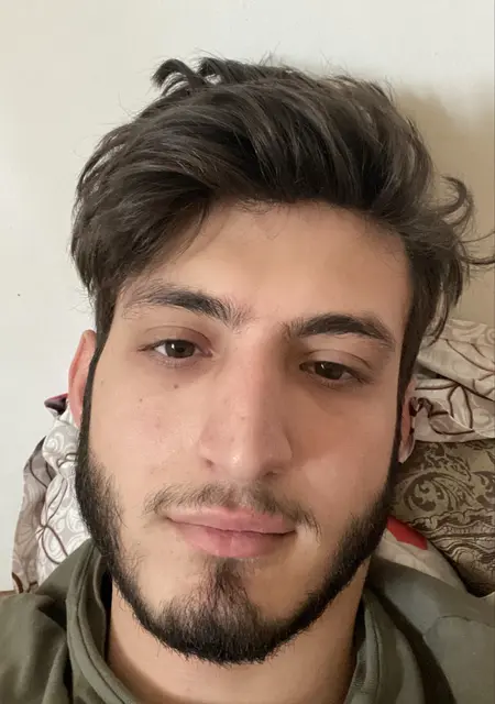 Я Салман, 21, из Брюсселя, ищу знакомства на одну ночь