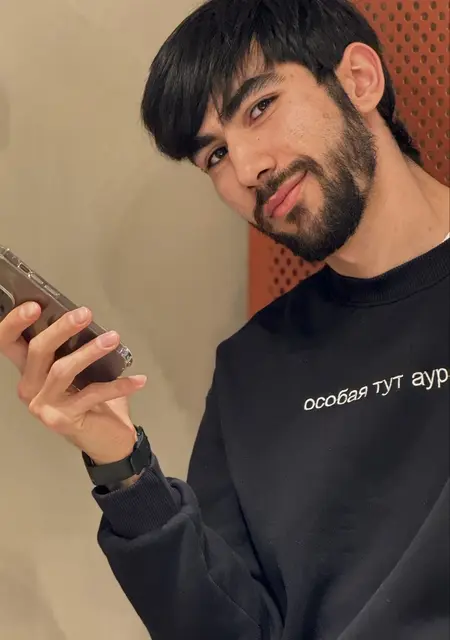 Hayk из Вагаршапат, ищу на сайте знакомства на одну ночь