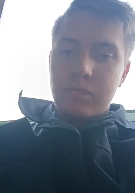 Я Егор, 18, знакомлюсь без обязательств в Барановичах