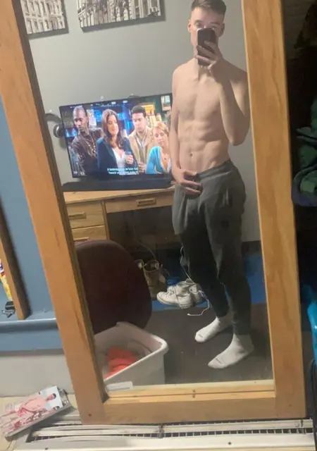 Mathew из Лангенхаген, мне 27, познакомлюсь на одну ночь