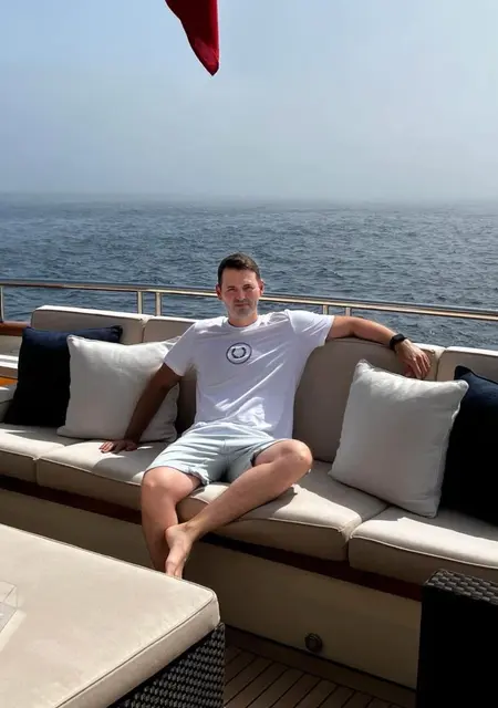 Oleg из Кременчуга, ищу на сайте открытые отношения