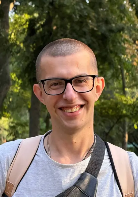 Я Богдан, 30 років з Кривого Рогу, шукаю знайомство для вірт