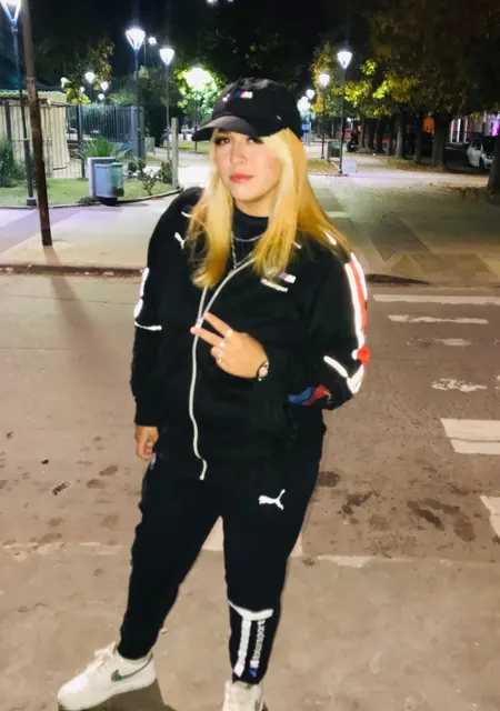 Solange из Буэнос-айреса, мне 19, познакомлюсь для общения