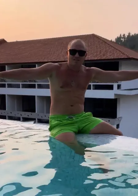 Денис из Караганды, ищу на сайте знакомства на одну ночь