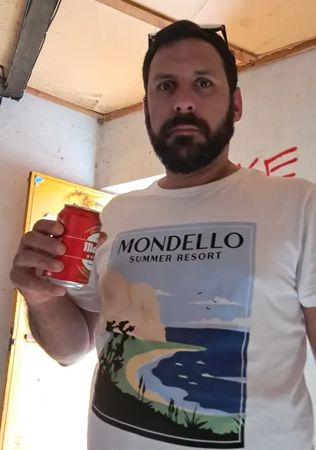 Soy David, 38 años de Madrid, busco conocer gente para relación sin ataduras