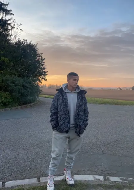 Я Gabriel, 19, знакомлюсь без обязательств в Яромерж