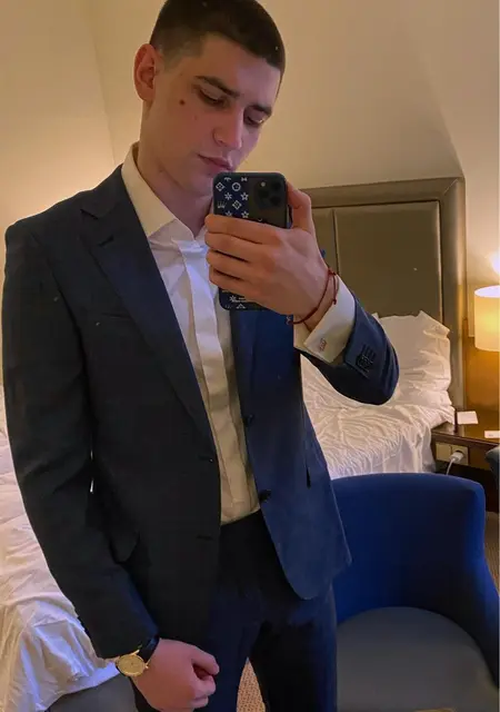 Я Дмитрий, 26, знакомлюсь для общения в Вене