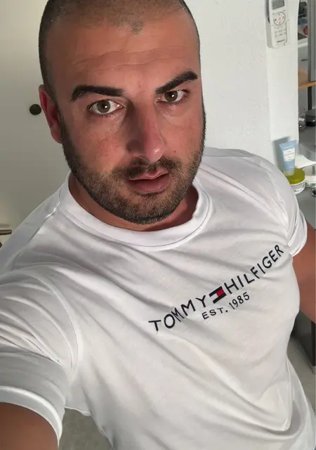 Dilyan из Торревьеха, ищу на сайте знакомства без обязательств