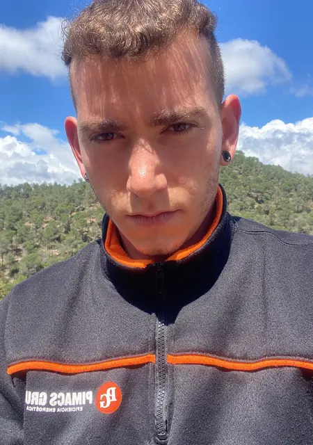 Albert de Cartagena, tengo 25 años, listo para conocer para chatear