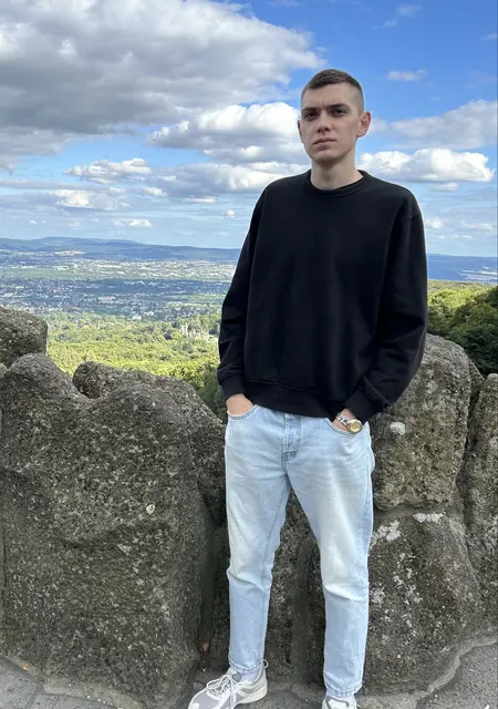 Я Römschik, 19, из Касселя, ищу знакомство для открытые отношения