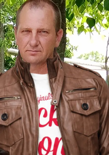 Андрей з Дебальцеве, мені 46 років, познайомлюсь на одну ніч