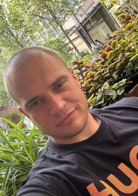 Vladimir de Sabadell, tengo 33 años, listo para conocer para lío de una noche