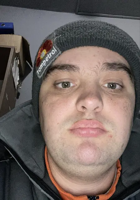 Cristian из Кишинёва, ищу на сайте знакомства без обязательств