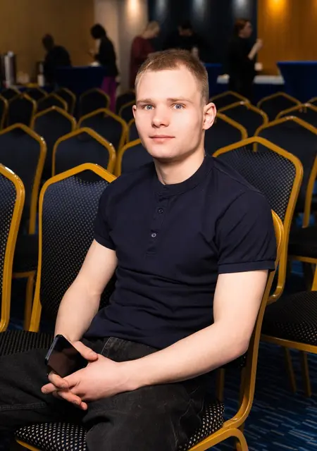 Anatoly de Los Alcazares, busco en el sitio lío de una noche