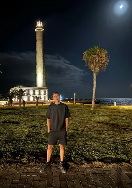 Я Junior, 20, из Барселоны, ищу знакомство для дружбы