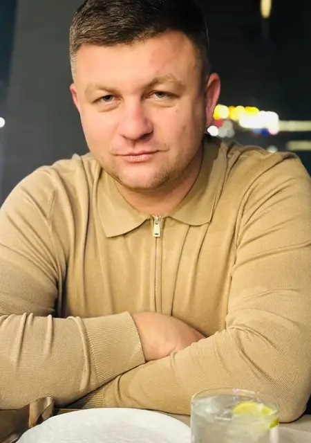 Vasilii из Киева, мне 36, познакомлюсь для открытые отношения