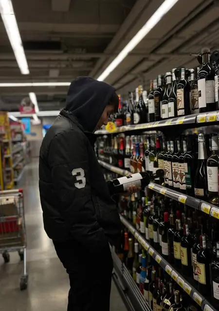 Я Арсен, 21, из Шымкента, ищу знакомства на одну ночь