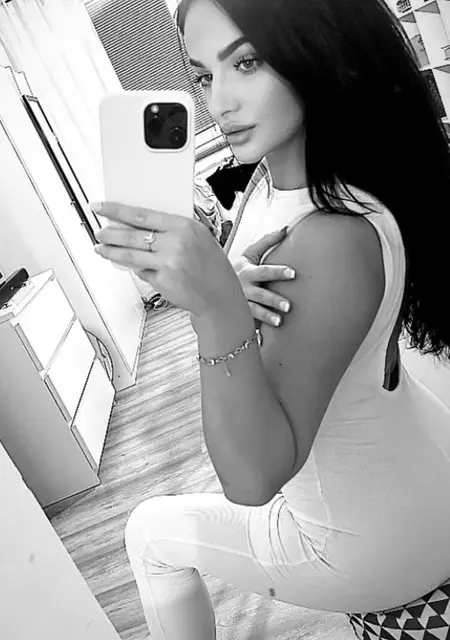 Nikolka из Карловых Варов, ищу на сайте знакомства на одну ночь