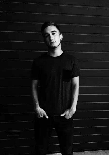 Я Vlad, 27, из Рава-Мазовецкая, ищу знакомства на одну ночь