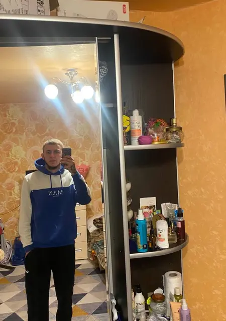 Я Oleg, 21, знакомлюсь для общения в Калинковичах