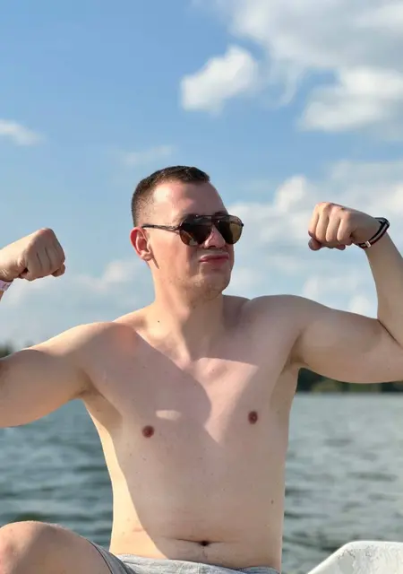Я Владислав, 24, из Харькова, ищу знакомства без обязательств