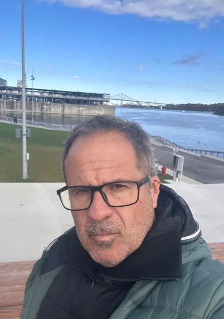 Soy Forlan, 54 años de Murcia, busco conocer gente para relación abierta