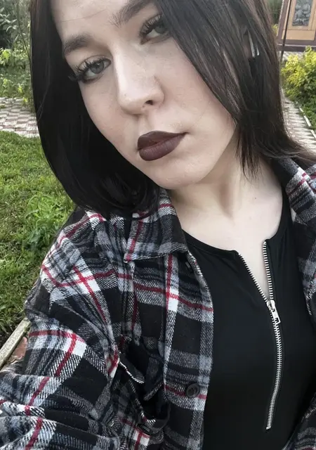 Фарида из Амстердама, мне 18, познакомлюсь для вирта