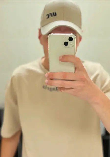 Владислав из Костаная, ищу на сайте открытые отношения