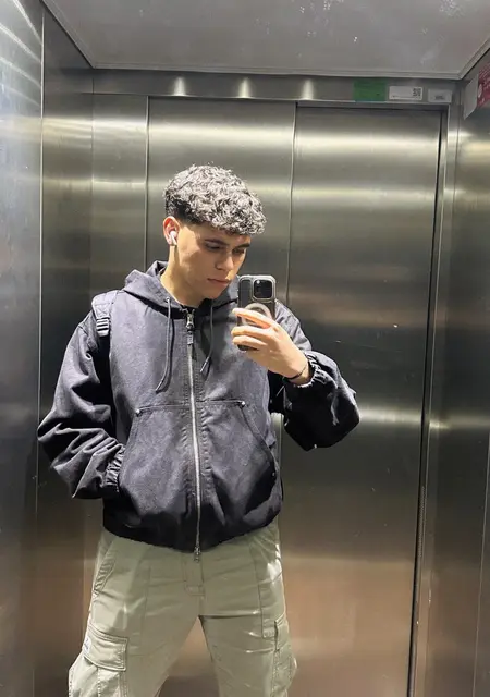 Youssef из Мадрида, мне 21, познакомлюсь на одну ночь