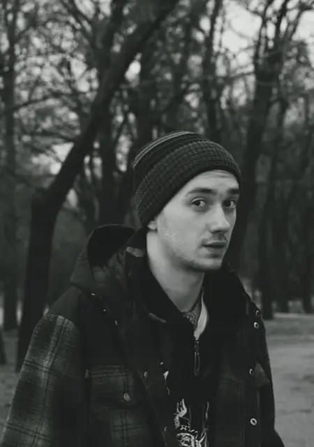 Я Adam Brick, 34, из Франкфурта-на-майне, ищу знакомство для общения