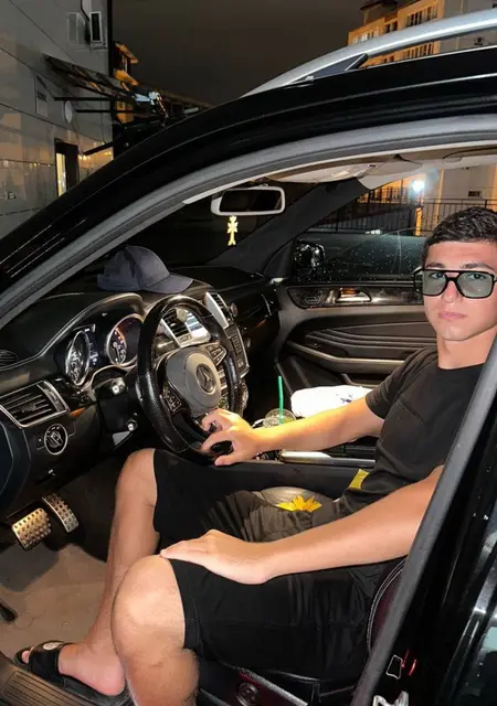 Жак из Стокгольма, ищу на сайте знакомства без обязательств