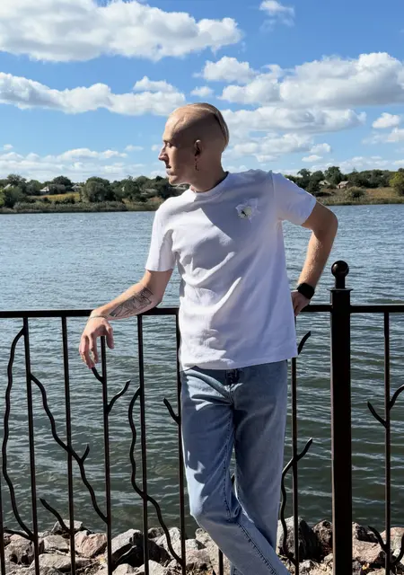 Я Саша, 32, из Амстердама, ищу знакомство для приятного времяпровождения