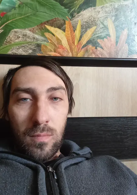 Сергій из Мукачева, мне 33, познакомлюсь на одну ночь