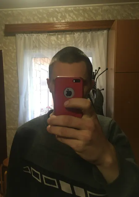 Лёха из Бреста, мне 20, познакомлюсь на одну ночь