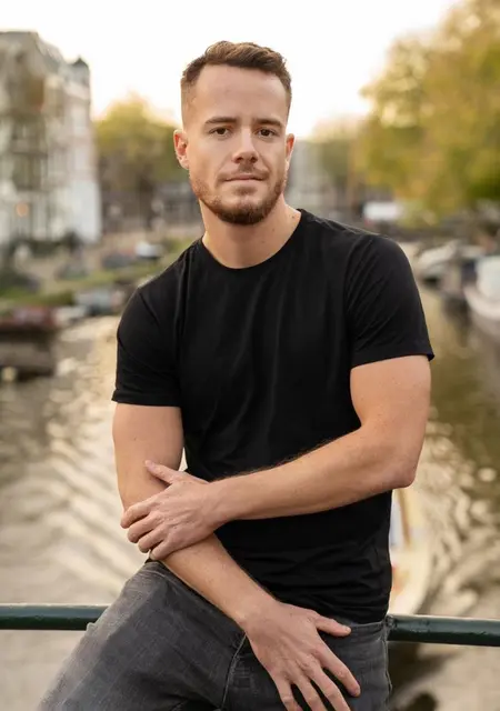 Vova з Тернополя, шукаю на сайті постійні стосунки