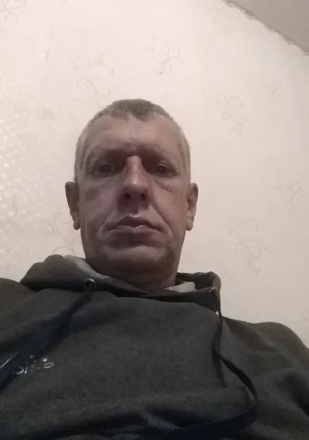 Я Диман, 50, из Могилёва, ищу знакомства без обязательств