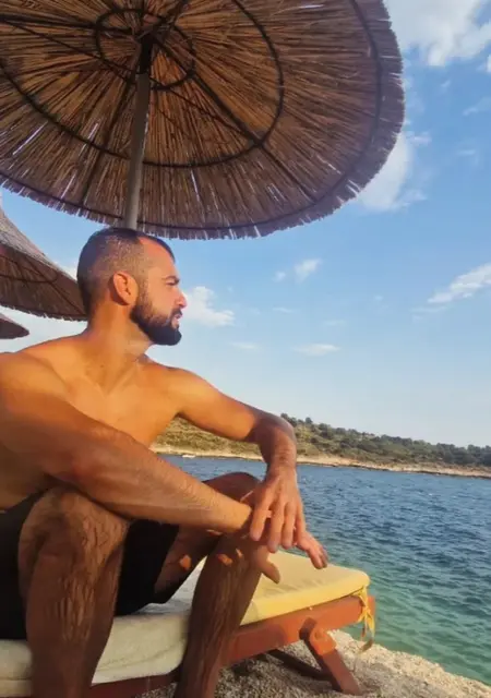 Soy David, 38 años, conociéndome para relación sin ataduras en Madrid