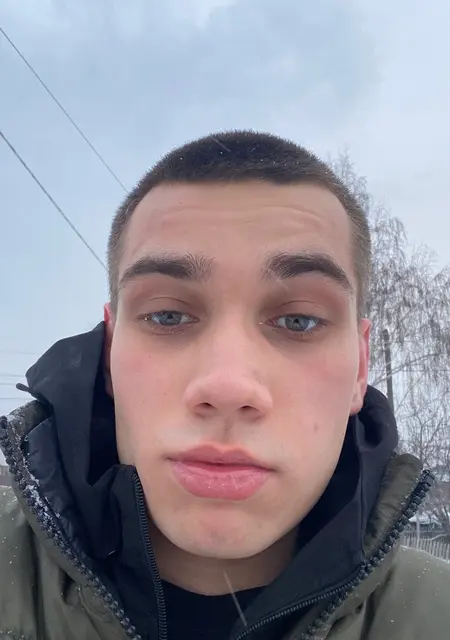 Я Ivan, 21, знакомлюсь на одну ночь в Франкфурте-на-майне